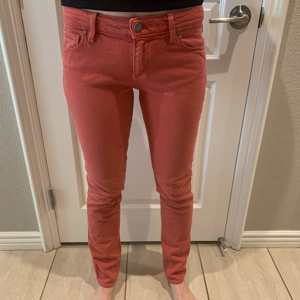 Paige size 25